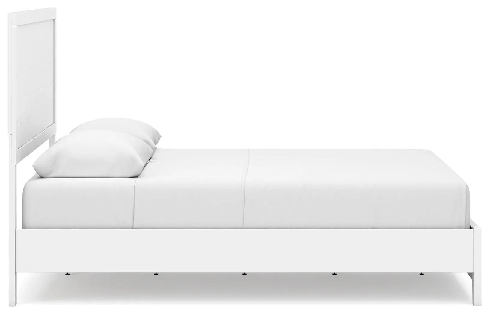 Binterglen Queen Panel Bed with Mirrored Dresser and Nightstand in White