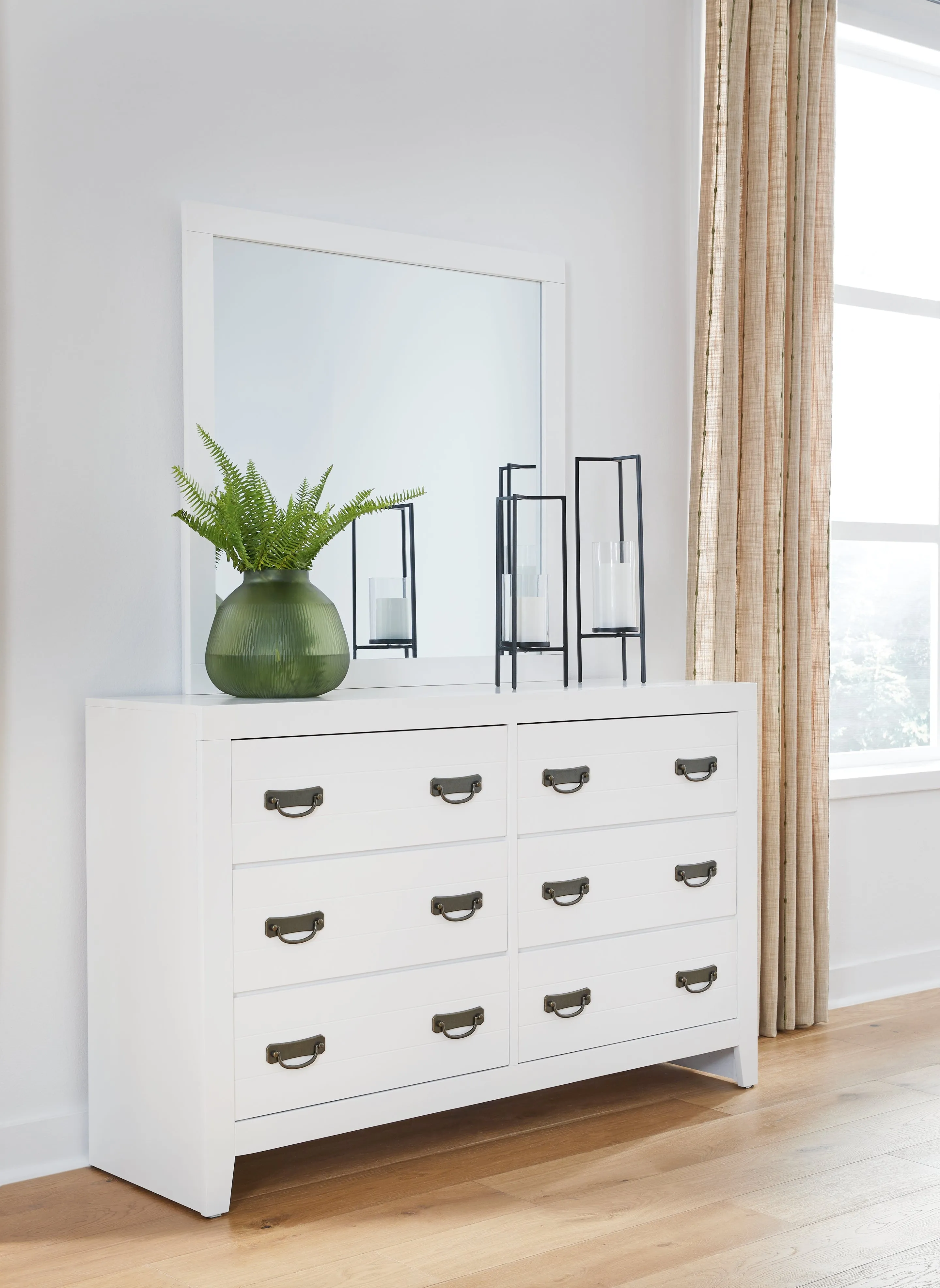 Binterglen Queen Panel Bed with Mirrored Dresser and Nightstand in White