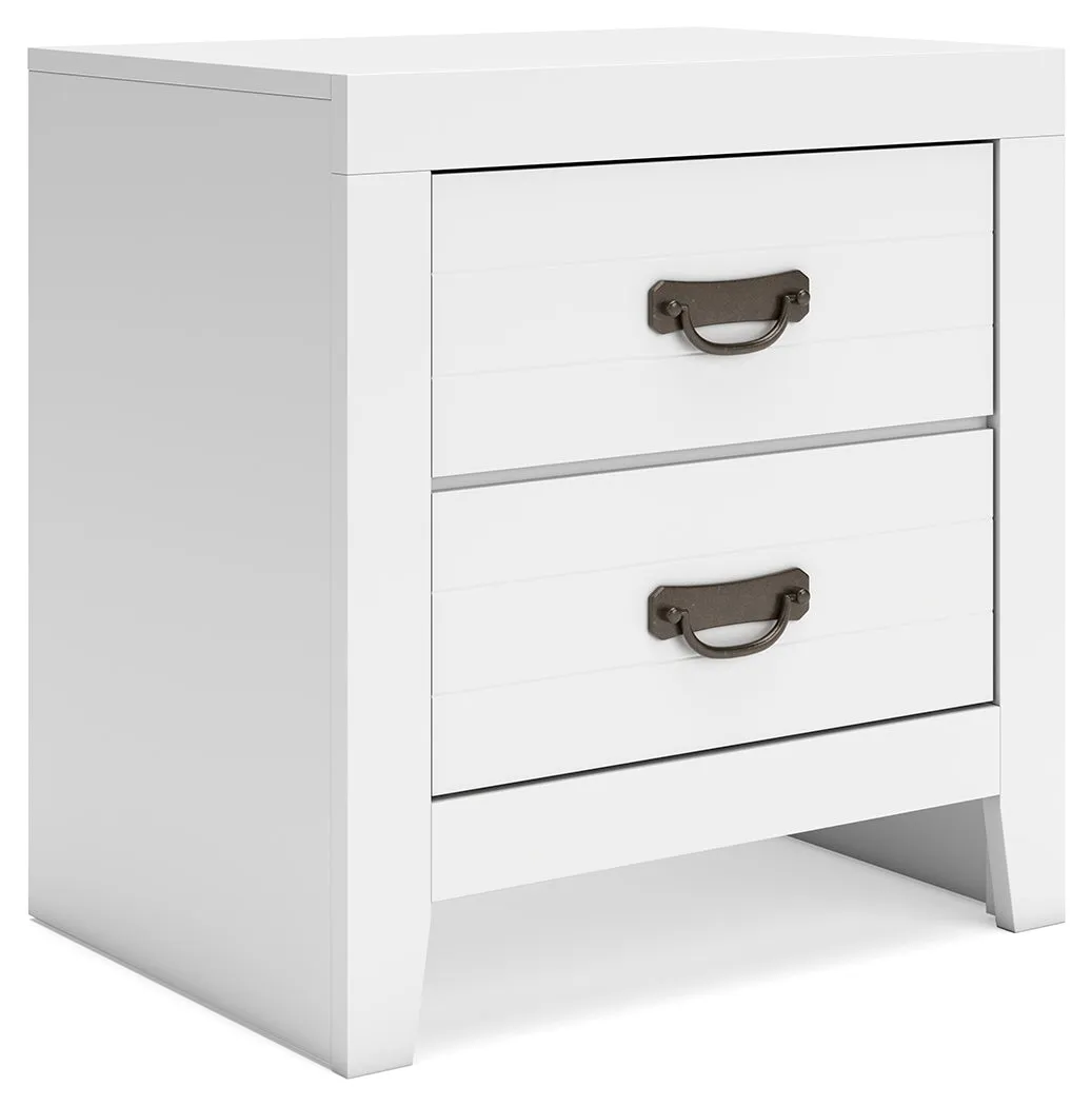 Binterglen Queen Panel Bed with Mirrored Dresser and Nightstand in White