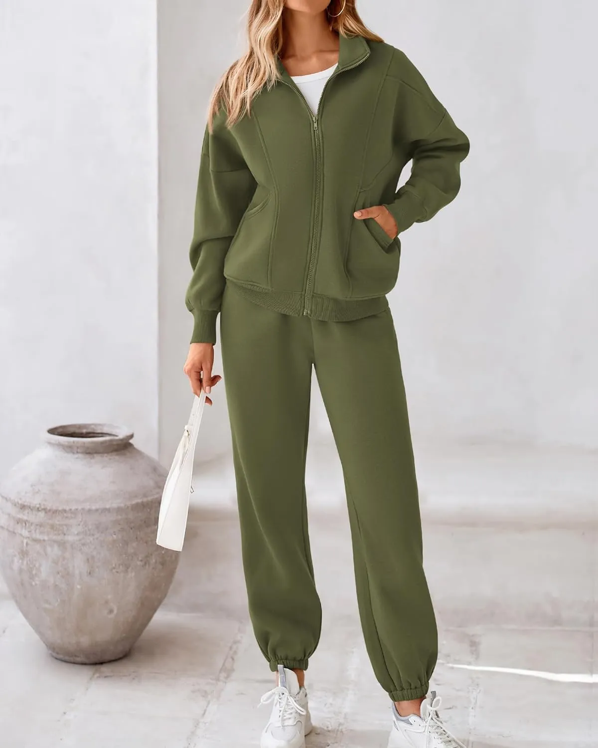 BTFBM Womens Sweatsuits 2 Piece Set 2025 Fleece Long Sleeve Zip Up Sweatshirt Sweatpants Winter Fall Outfits Jogger Sets