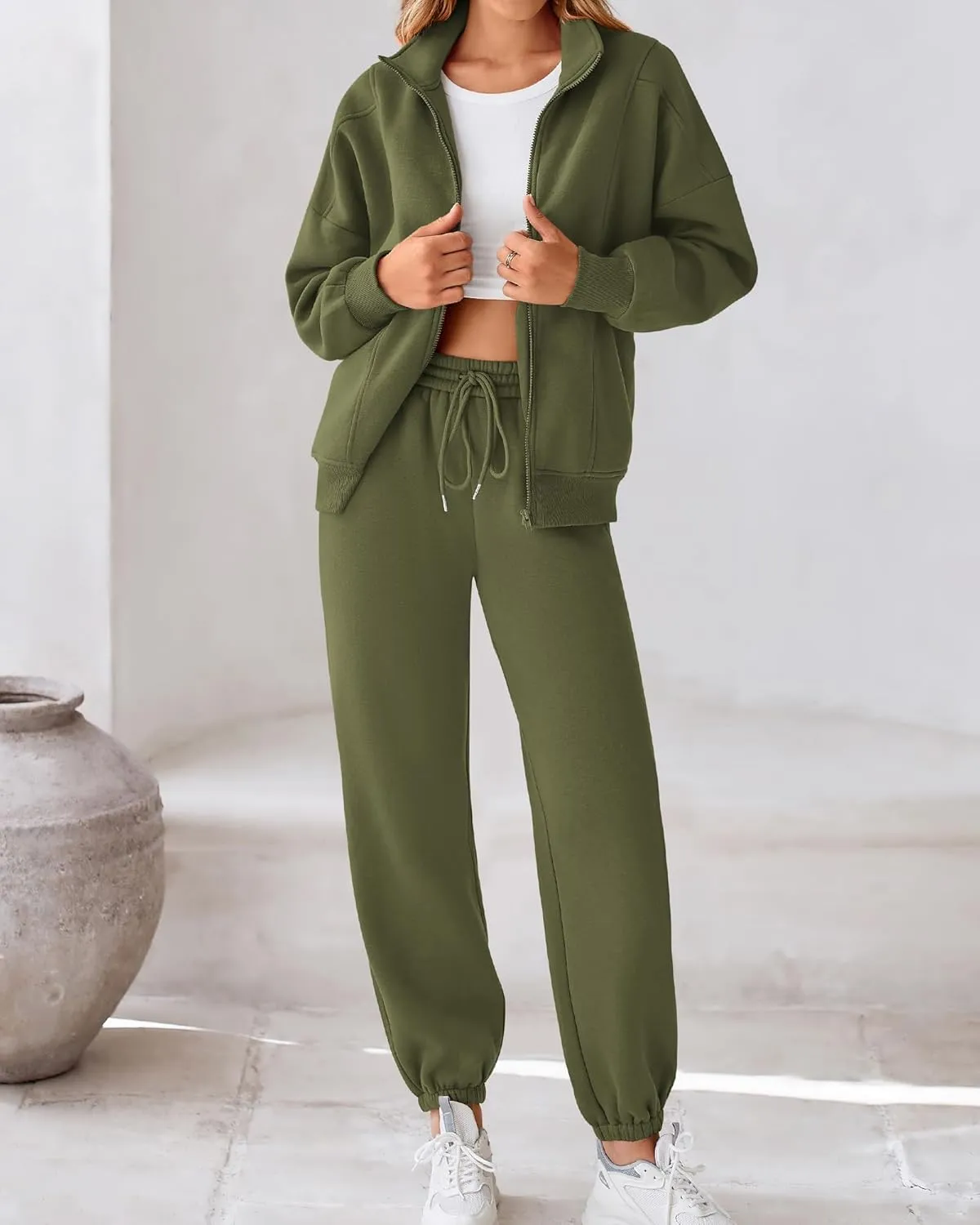 BTFBM Womens Sweatsuits 2 Piece Set 2025 Fleece Long Sleeve Zip Up Sweatshirt Sweatpants Winter Fall Outfits Jogger Sets