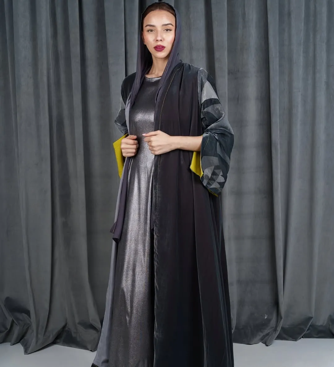 FW2-GY ABAYA