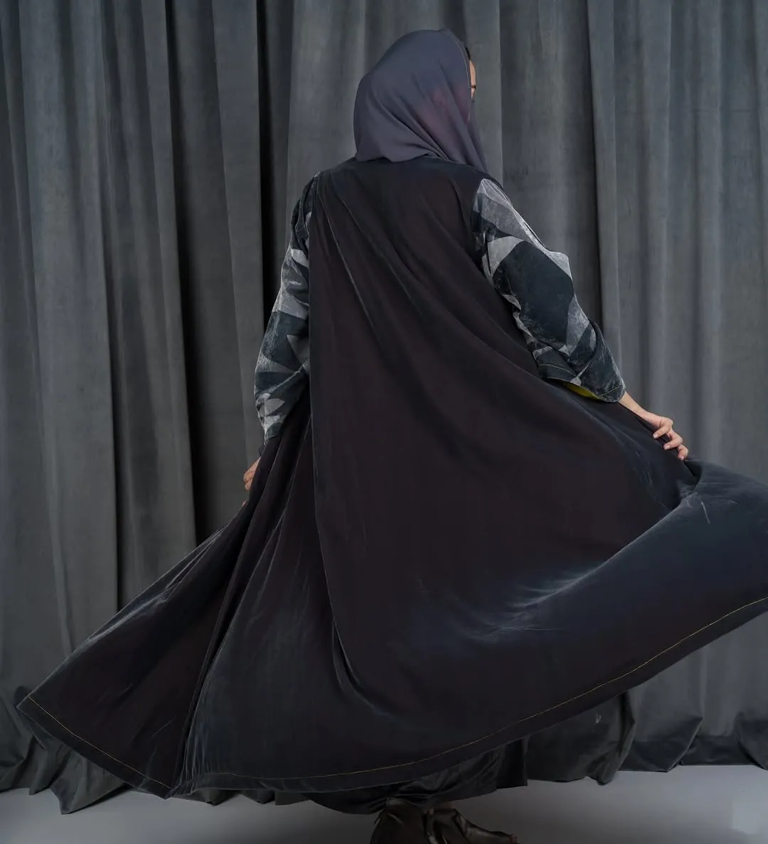 FW2-GY ABAYA