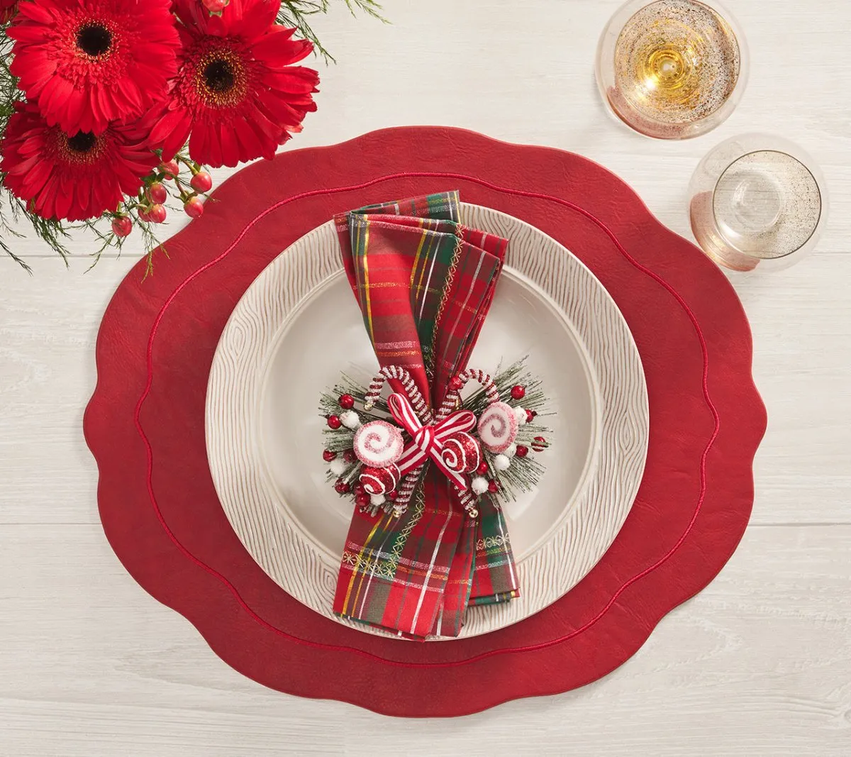 Holiday Threads Napkin in Red, Green & Gold
