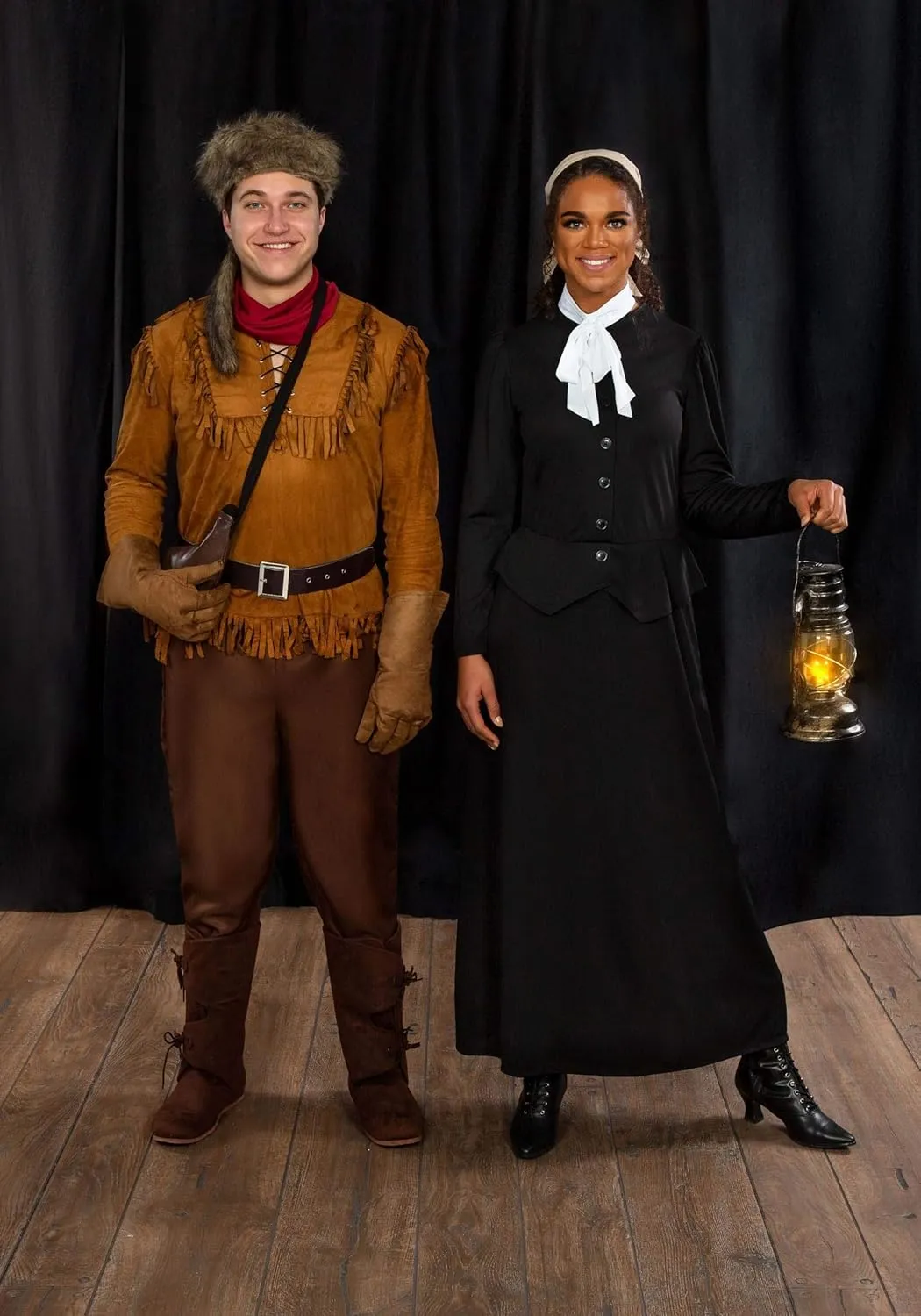 Mens Frontier Costume | Davy Crockett Polyester Outfit With Raccoon Hat, Belt, And Pouch | Halloween & Cosplay Attire