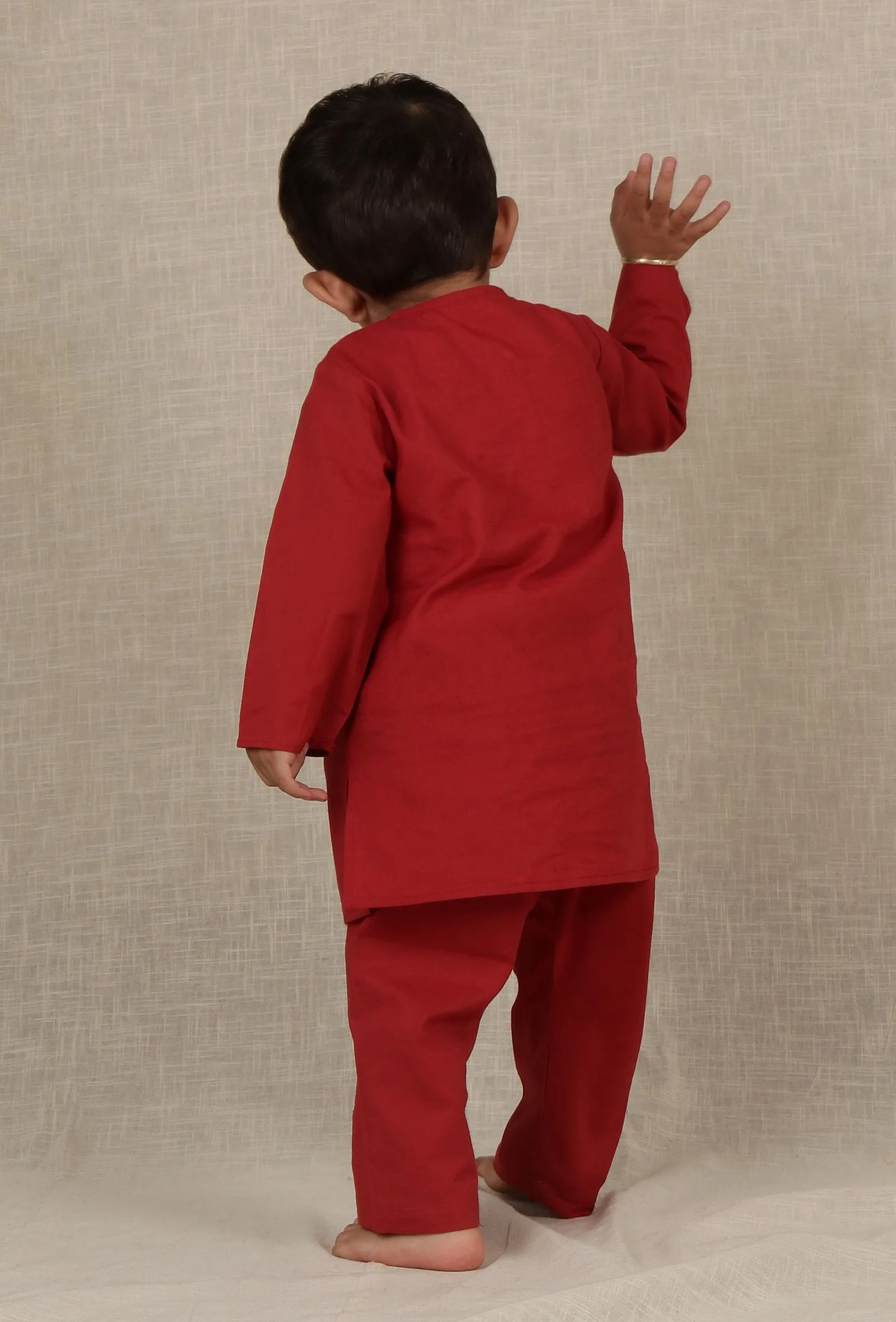 Set Of 2: Darsh Maroon Red Cotton Kurta & Pyjama