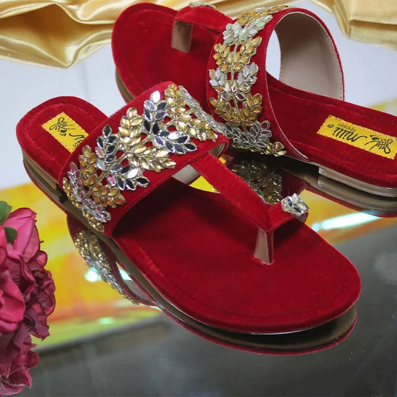 Women Red Kolhapuri