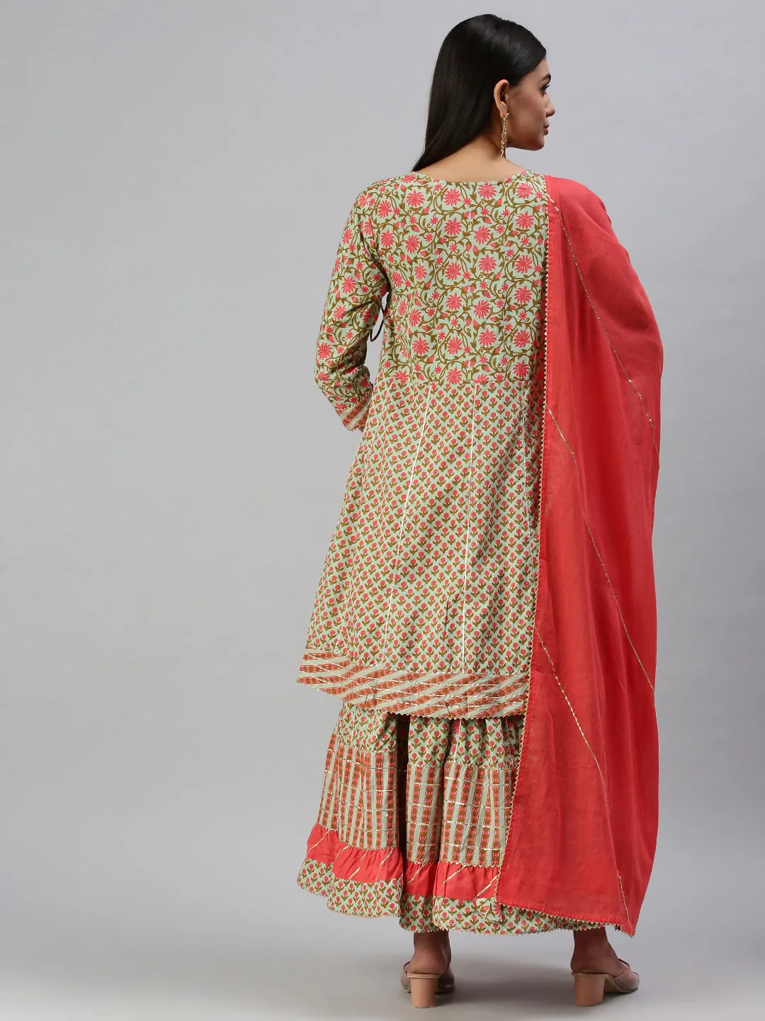 Women's Green & Pink Printed Kurta Sets